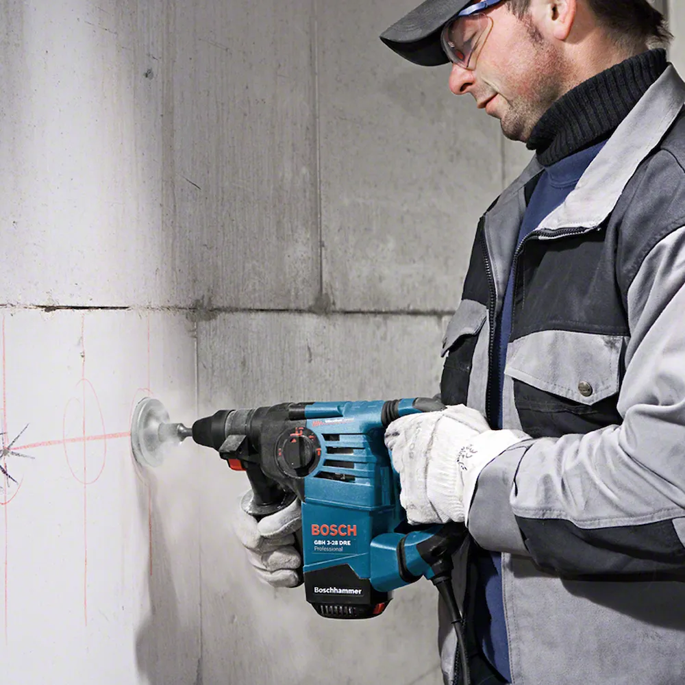 Martelete rompedor Bosch GBH 3-28 DRE 800W em maleta