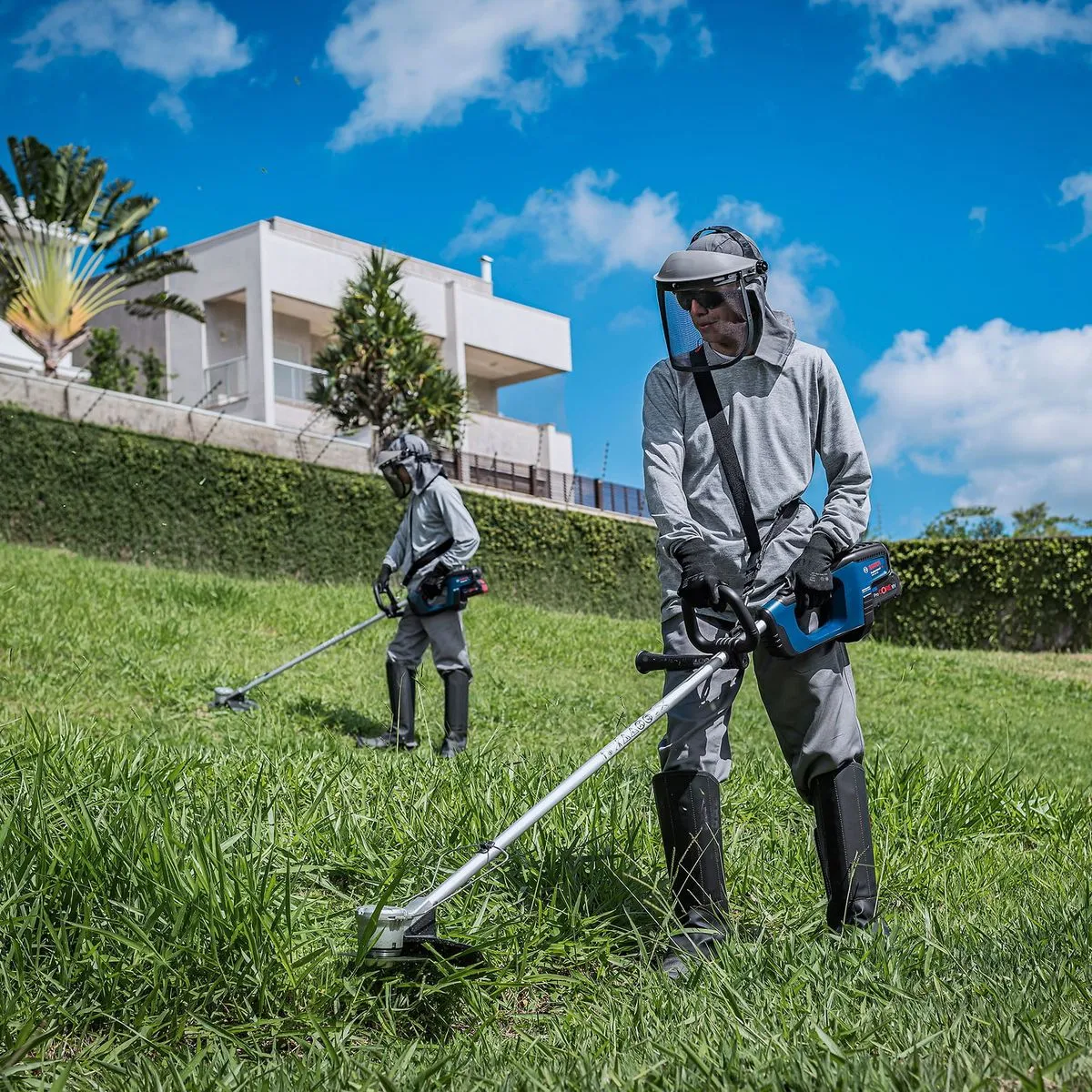 Roçadeira Bosch GFR 18V-23 Brushless Sem bateria