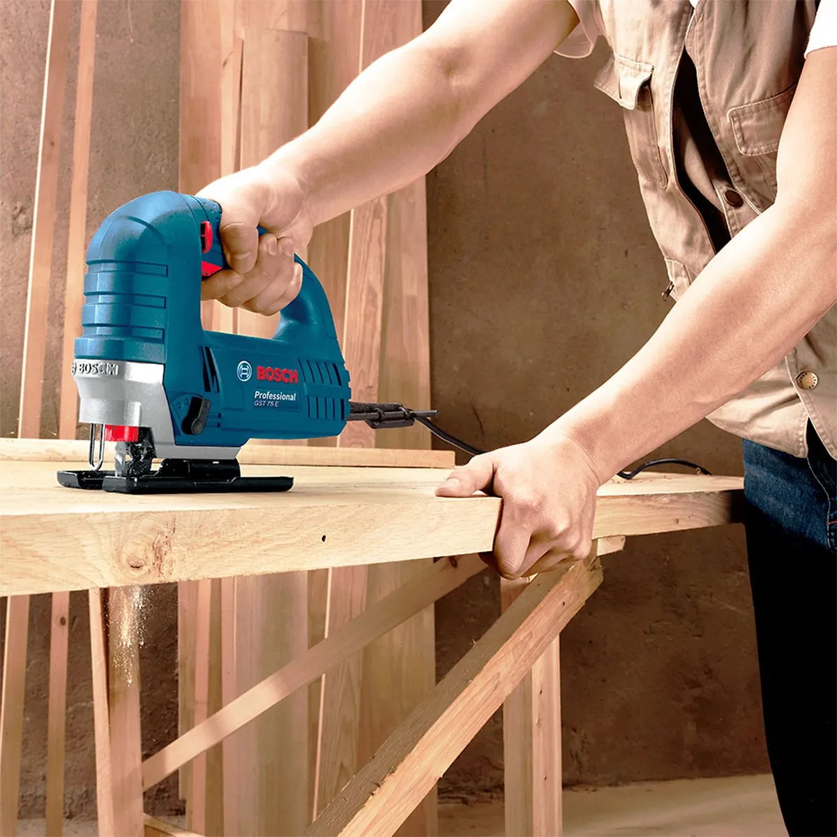 Serra Tico-Tico Bosch GST 75 E 710W 1 lâmina de serra